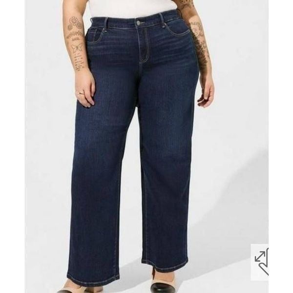 TORRID Perfect Wide Leg Vintage Stretch Mid-Rise Jean Size 22R