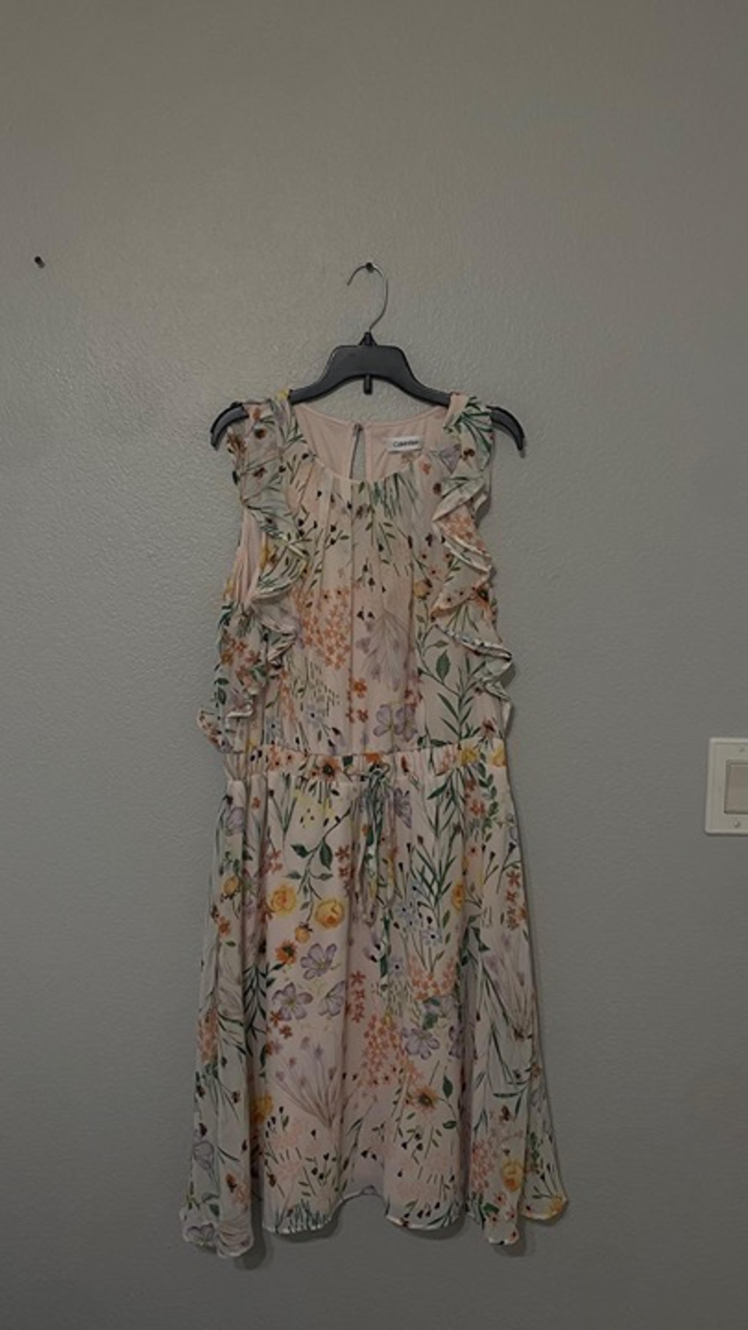 Calvin Klein Dress beige floral size 8