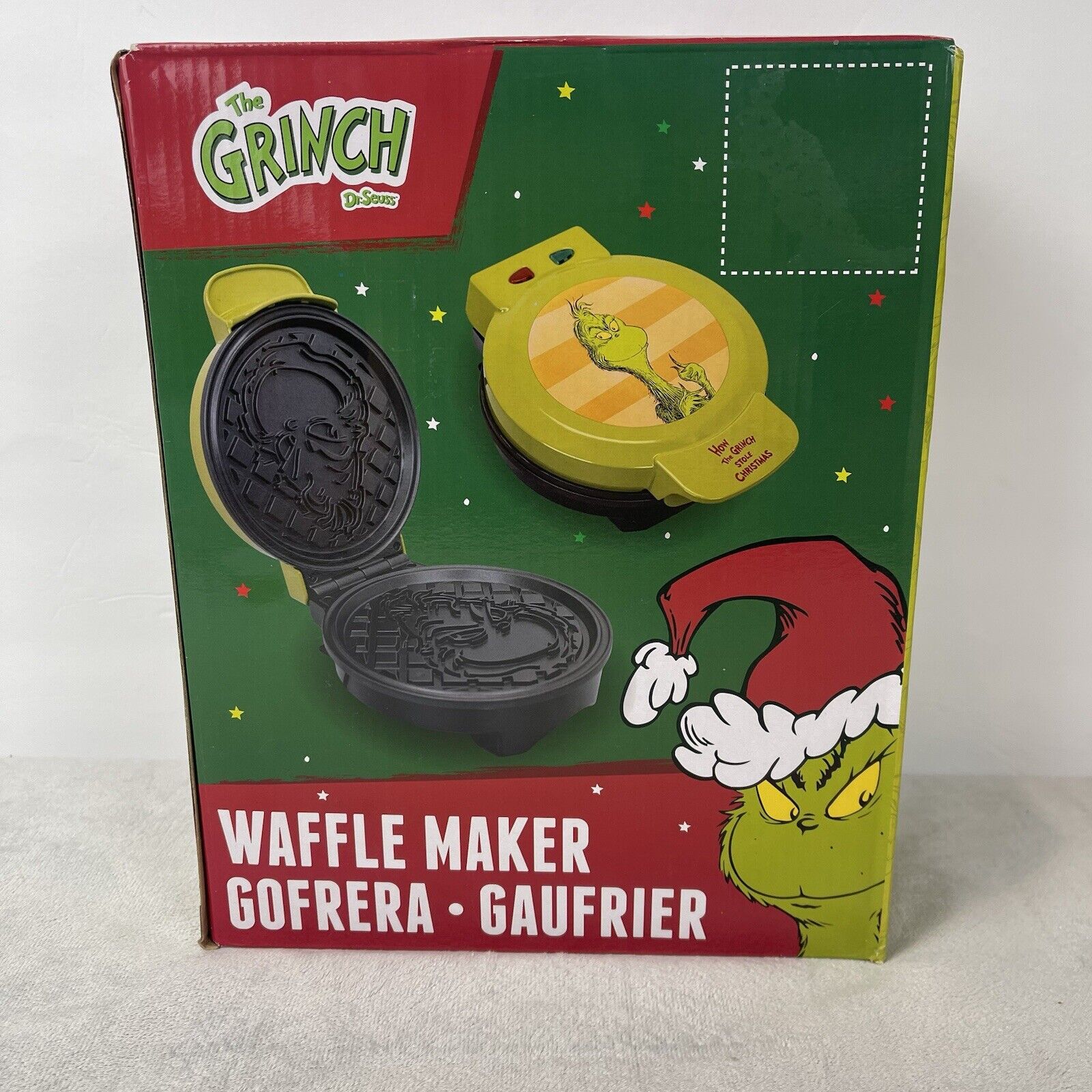 Uncanny Brands Dr. Seuss The Grinch Waffle Maker - The Grinch on Your Waffles
