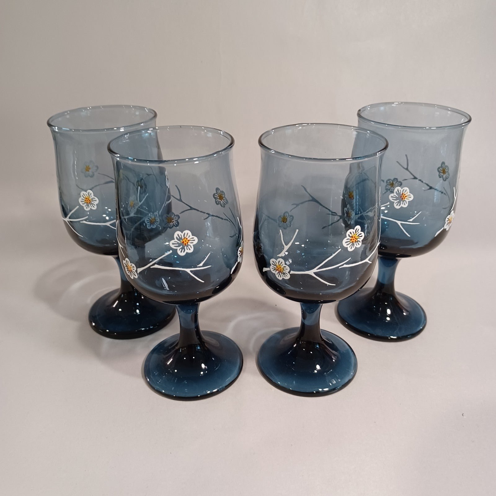 Water Glasses 1970 Smoky Blue Daisy Libbey Set of 4