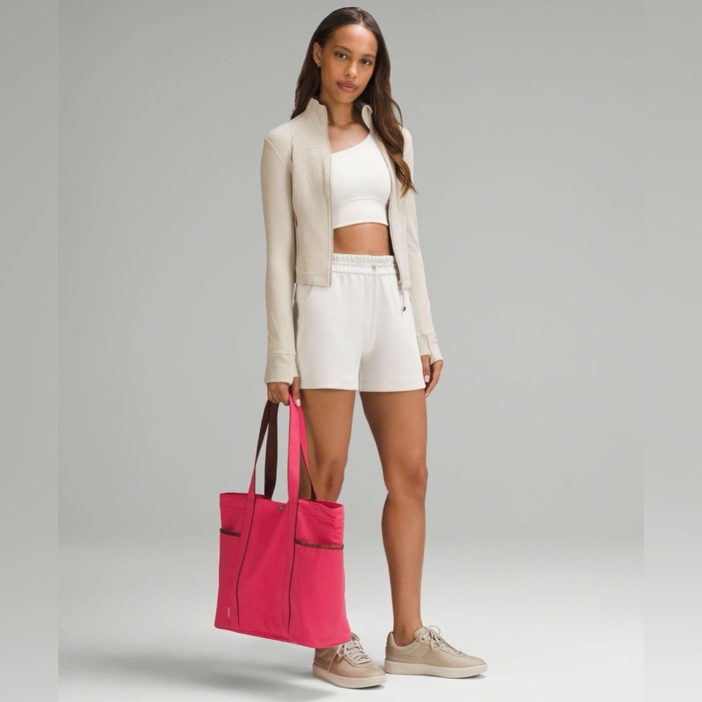 NWT Lululemon Daily Multi-Pocket Tote Glaze Pink/Ancient Copper Pipping One Size - detail