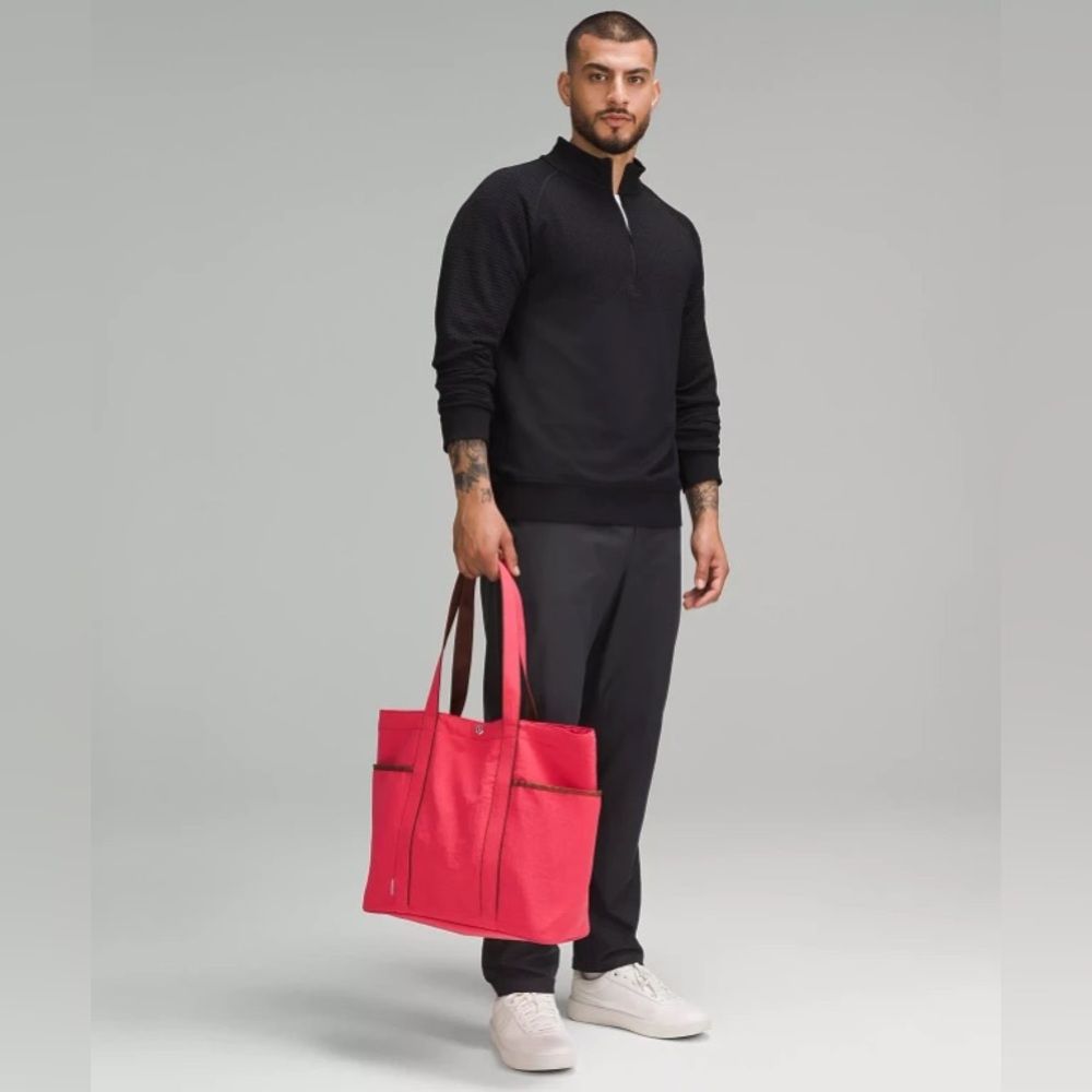 NWT Lululemon Daily Multi-Pocket Tote Glaze Pink/Ancient Copper Pipping One Size - detail