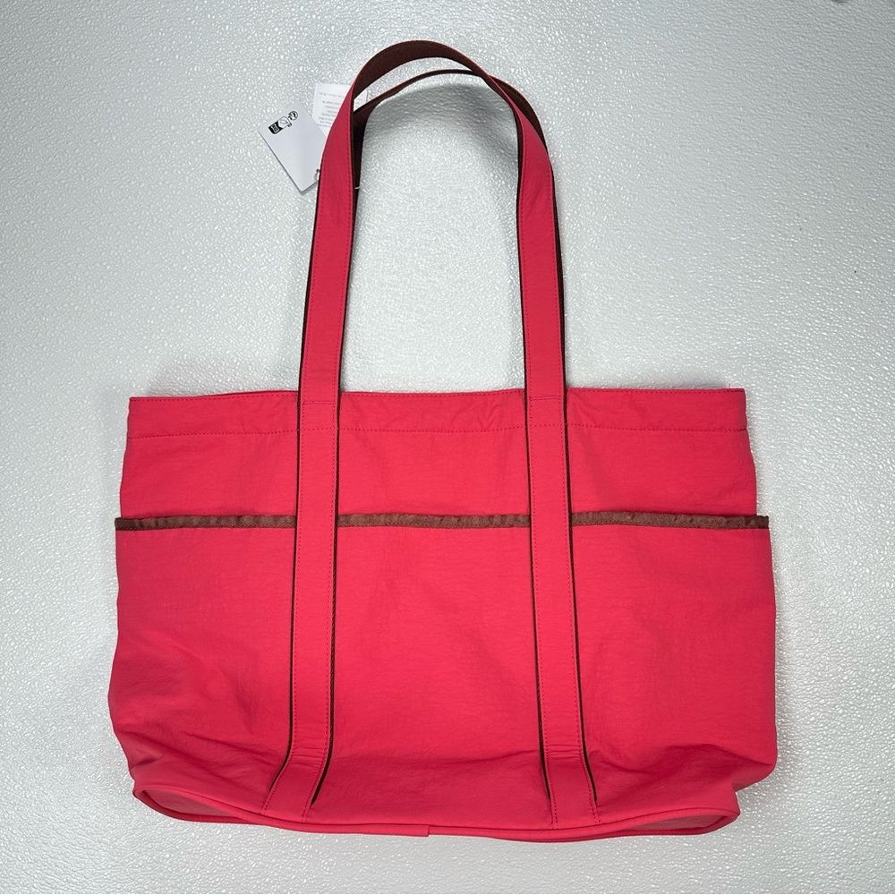 NWT Lululemon Daily Multi-Pocket Tote Glaze Pink/Ancient Copper Pipping One Size - detail