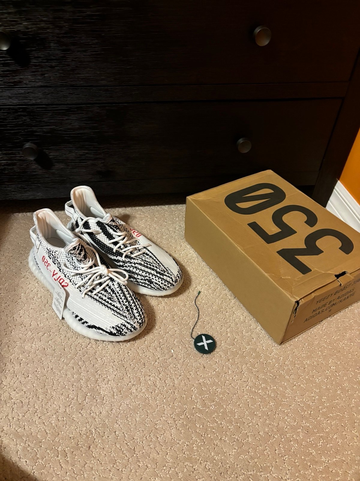 Yeezy boost 350 zebra