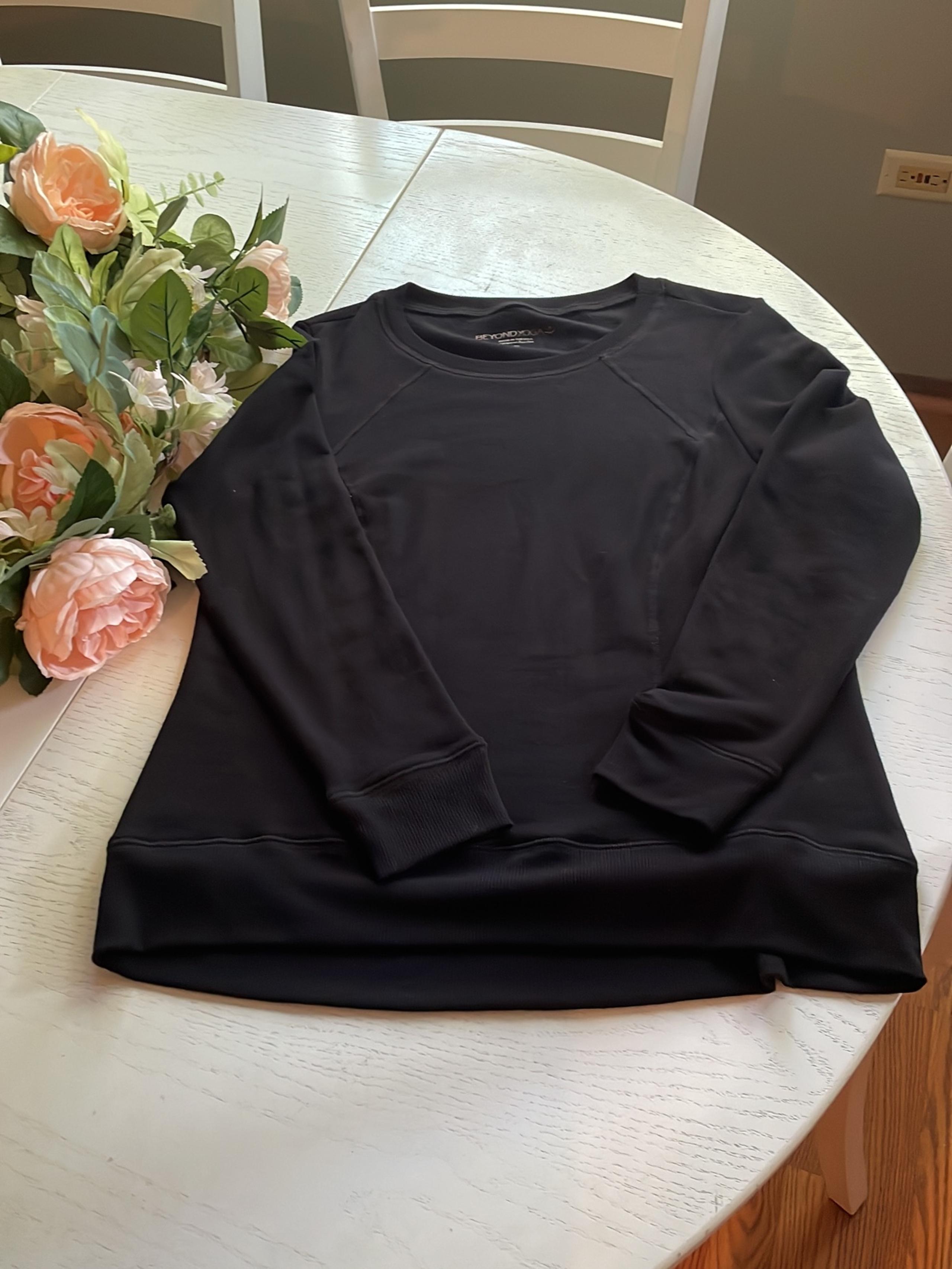 Beyond yoga Long Sleeve sweatshirt
