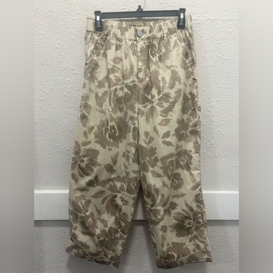 Democracy High Rise Ab Leisure Relaxed Fit Tan Floral Pants Size 10