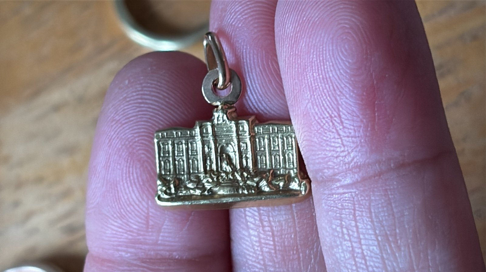 Vintage 18k Gold Charm Pendant FIRM