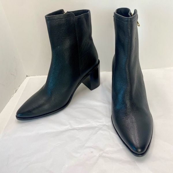 Seychelles Desirable Bootie Boot Black Leather NWOB Women’s 9.5 Pointy Toe Heel