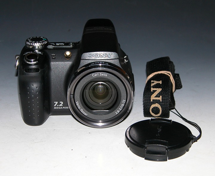 Sony Cyber-shot DSC-H5 7.2MP Digital Camera #5260