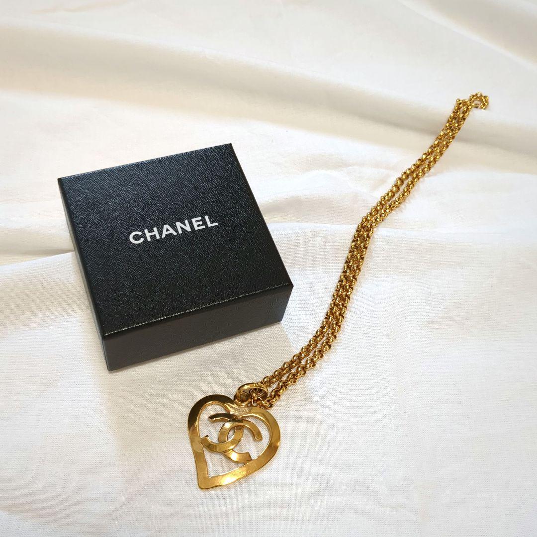 Chanel 95P Coco Mark Necklace Gold Heart Women's Men's