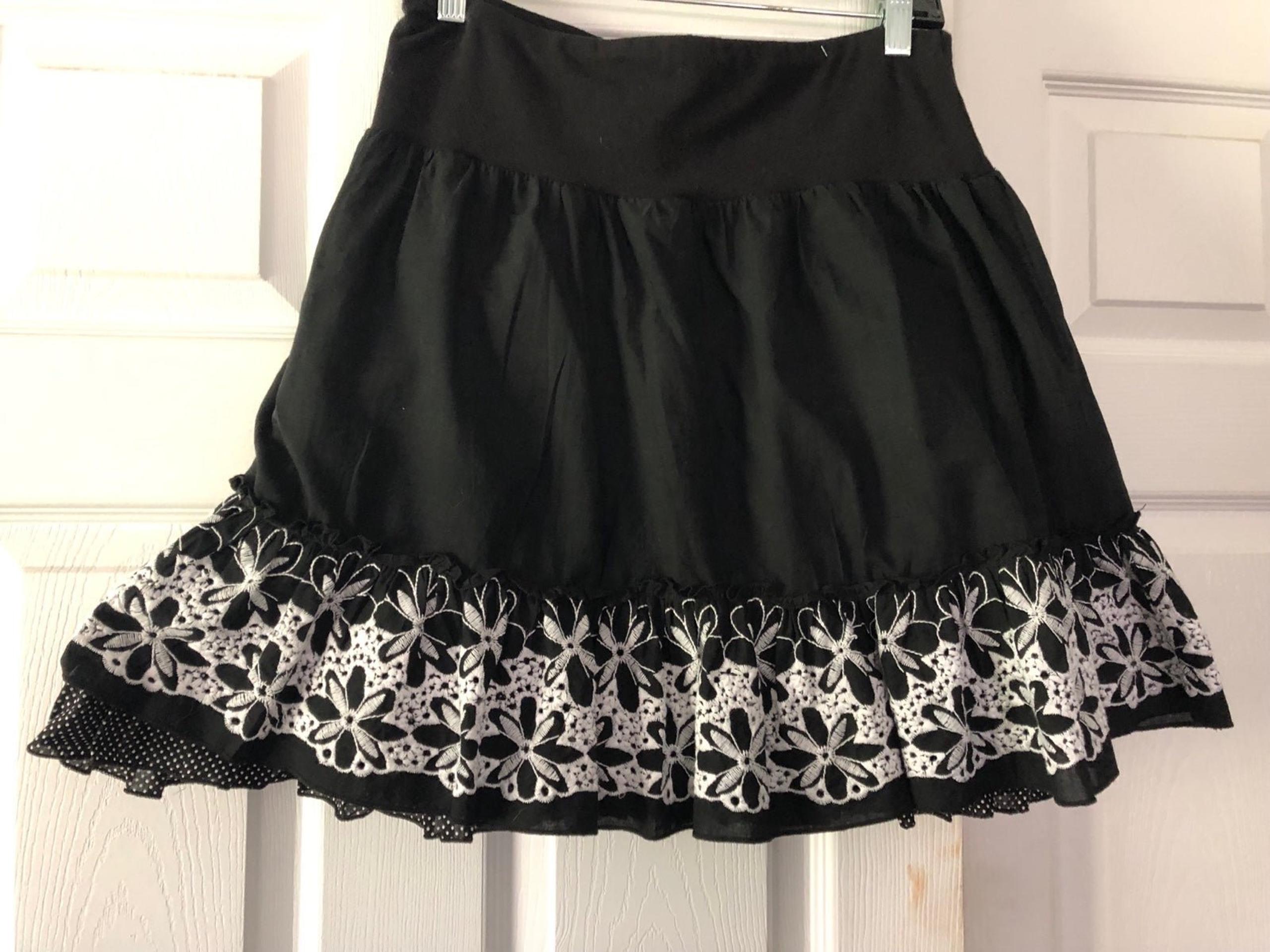 #BohoSkirt, adorable,boho,embroidery flouncy,great with boots