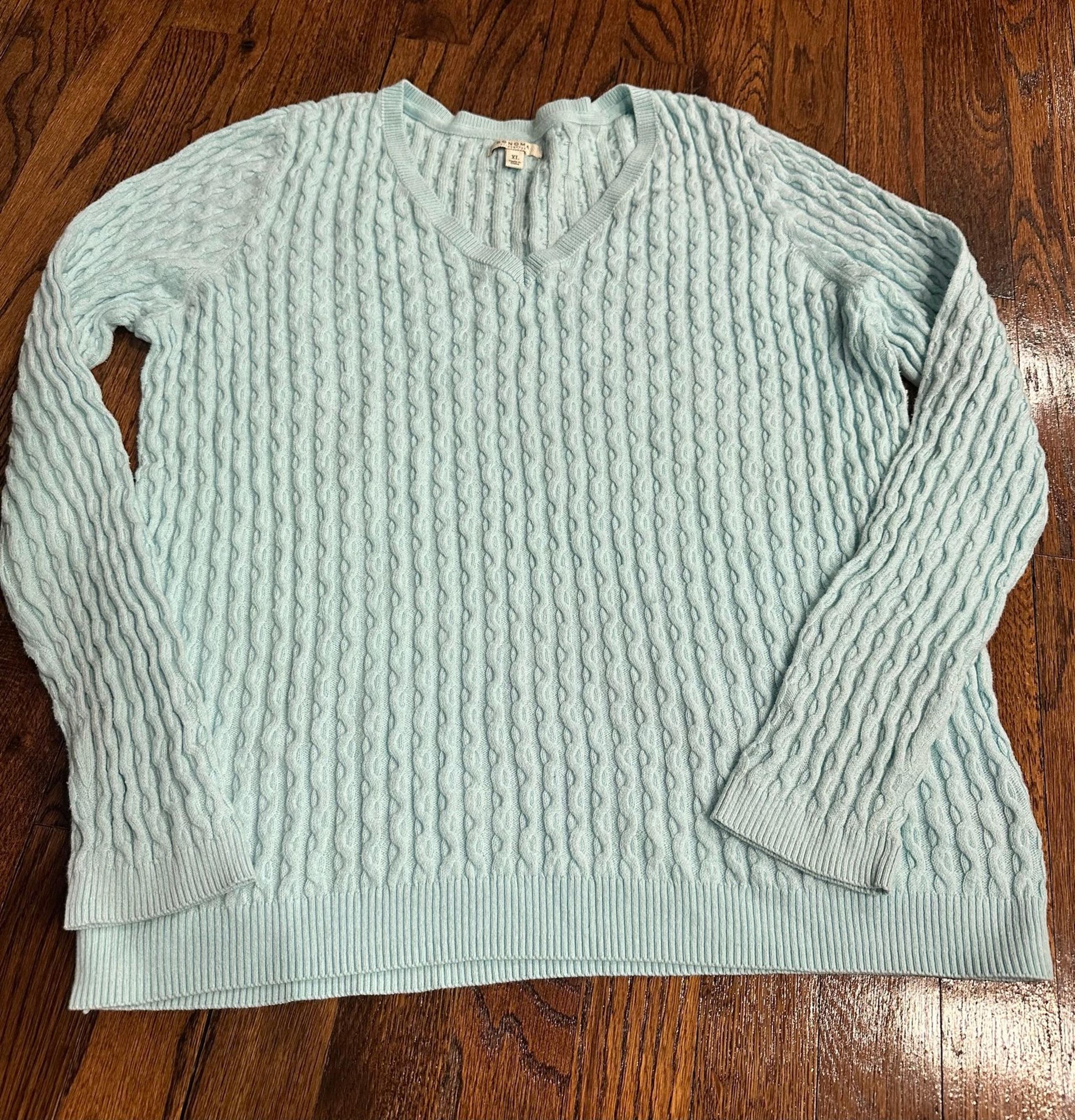 NWOT Sonoma Women’s Vneck Sweater XL