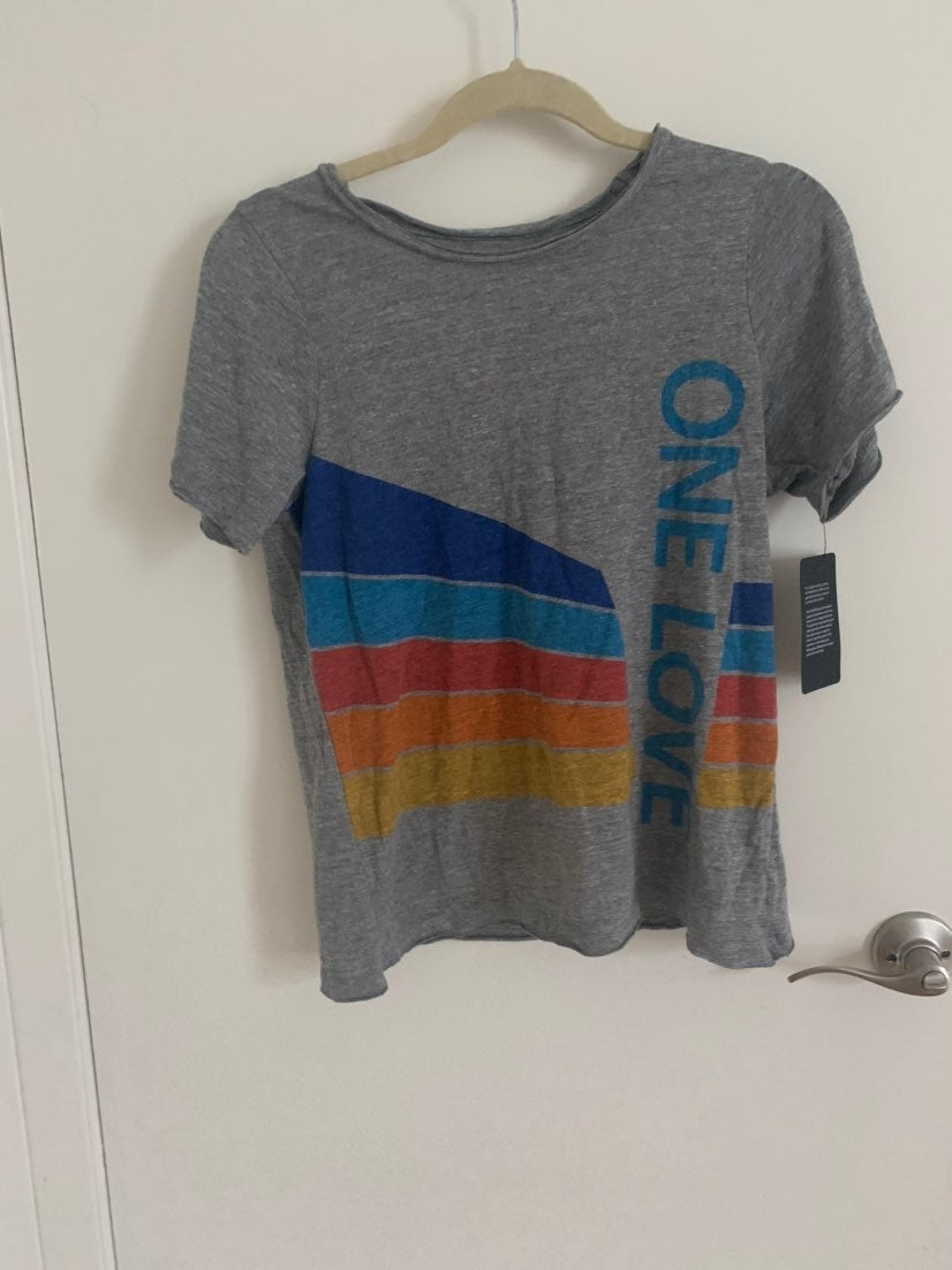 Chaser short sleeve tshirt never been