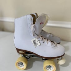 Women’s Chicago roller skates size 8