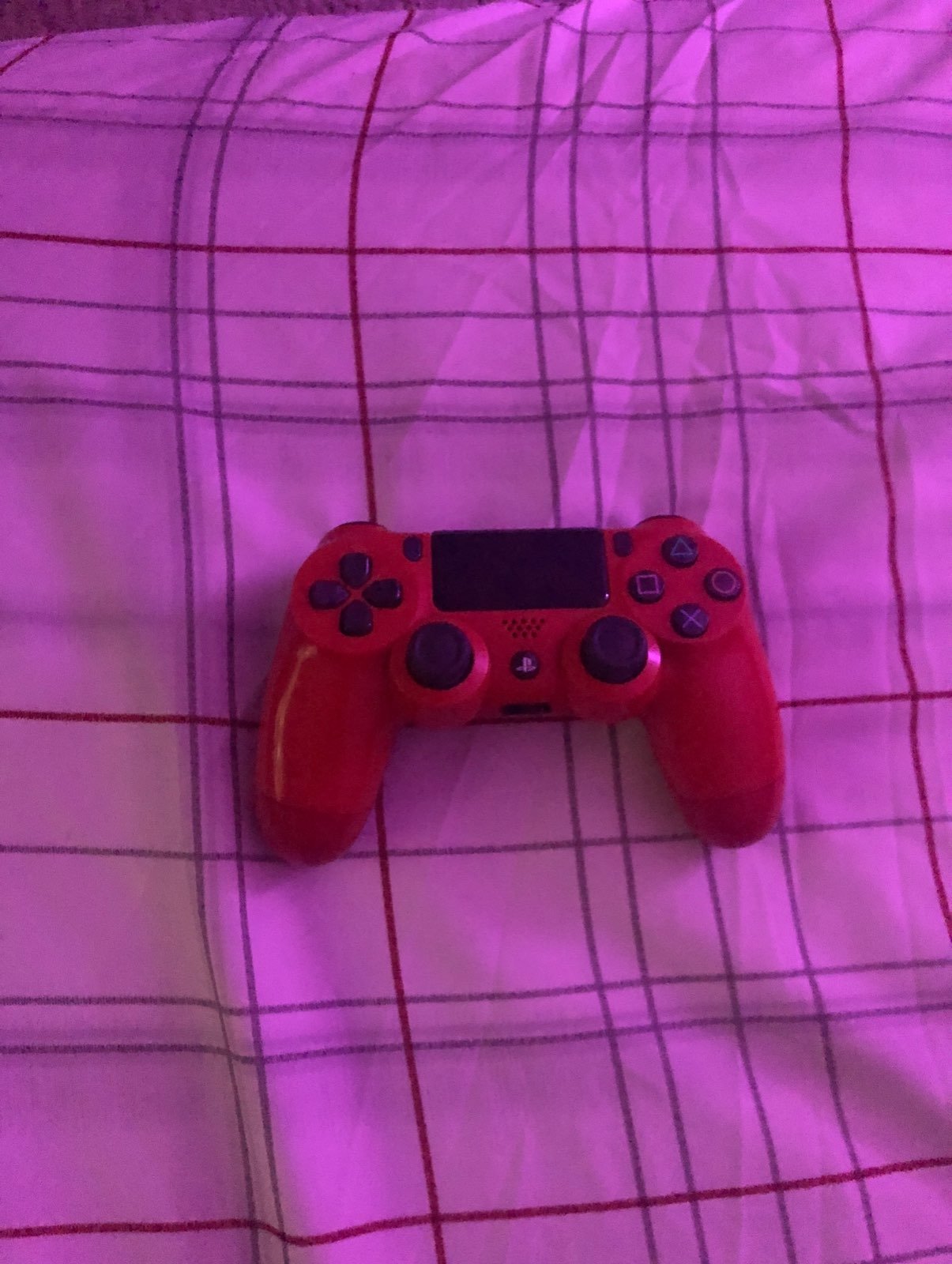 PS4 controller