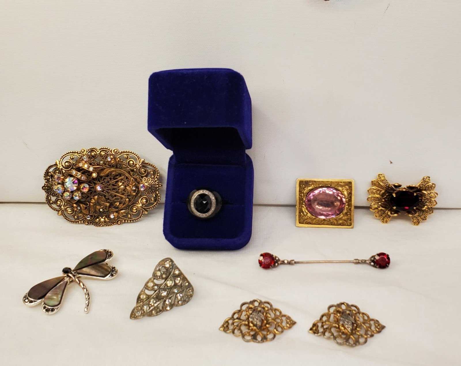 ANTIQUE JEWELRY LOT