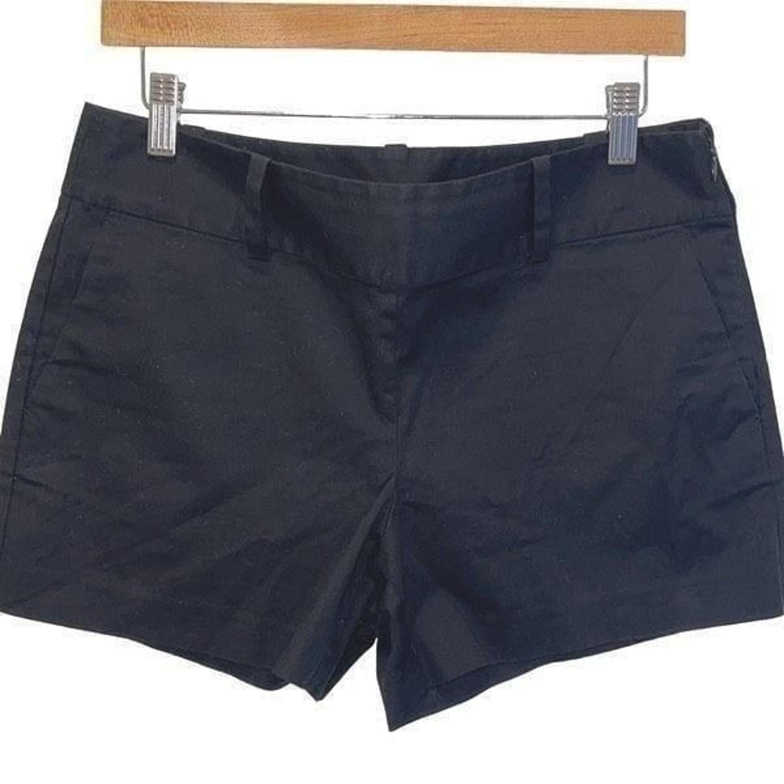 Ann Taylor Signature Shorts Women's Size 6P Black Cotton Stretch Casual