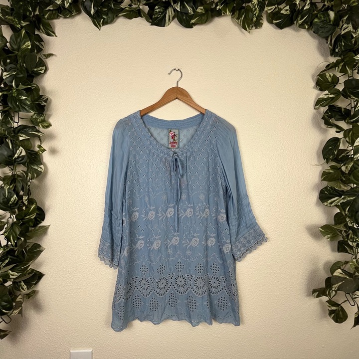 Johnny Was Long Sleeve Embroidered Tunic Blouse Baby Blue NWT Women’s Size S