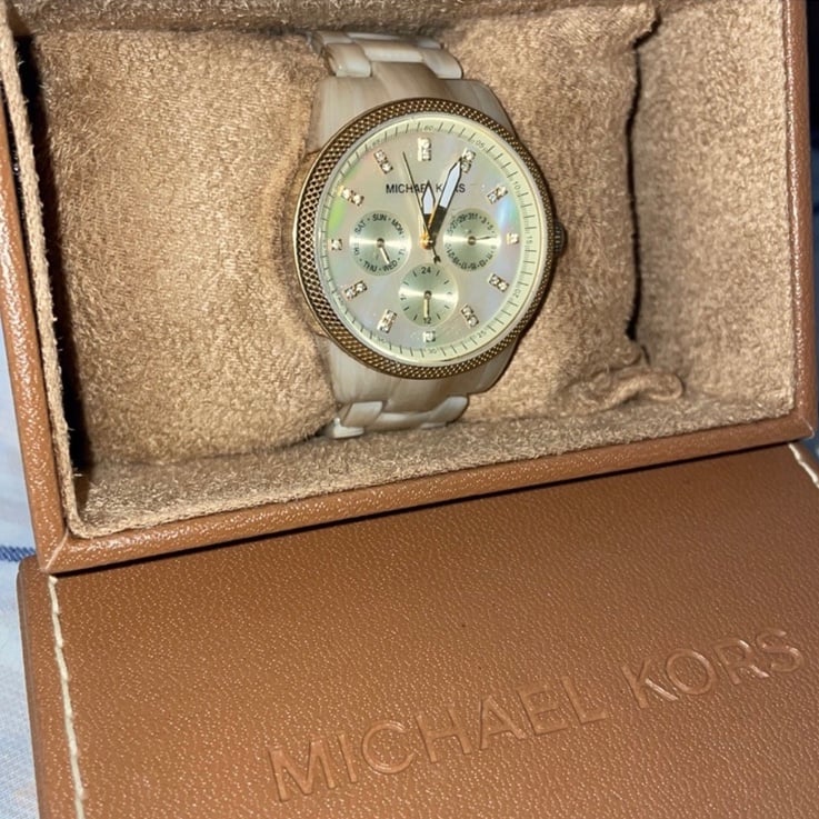 Michael Kors Ladies Mother of Pearl Watch with Original Box