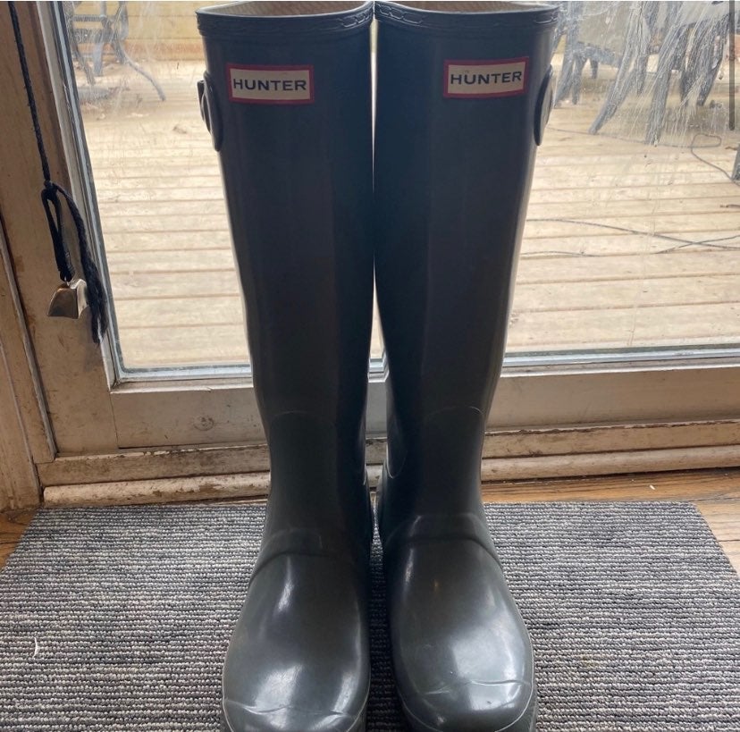 Hunter boots size 9