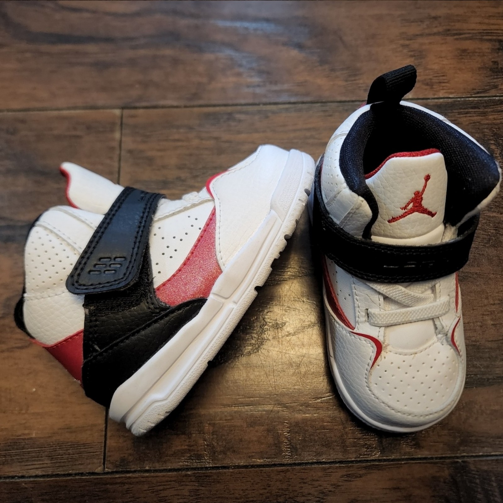 Jordan shoes toddler size 5c