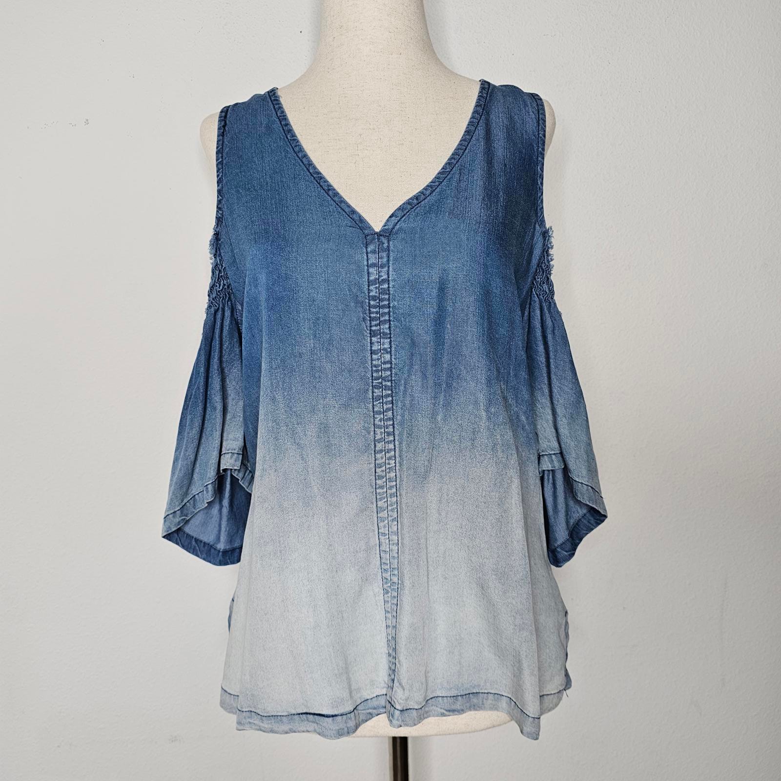 NWT Tina Jo Women's Denim/Anthropologie Top Size Medium