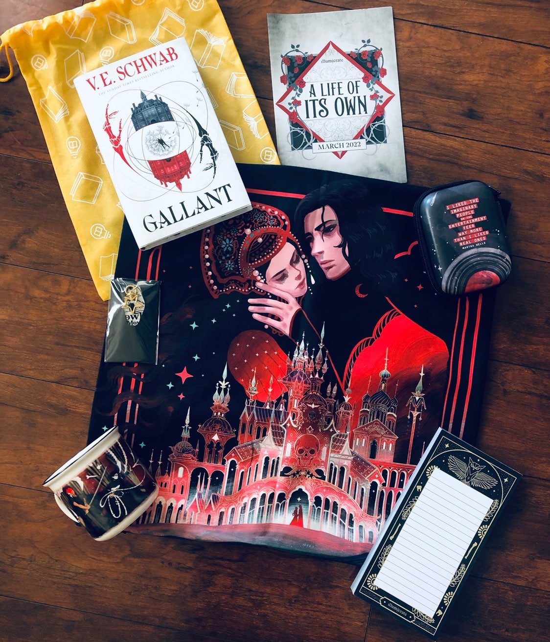 Illumicrate Exclusive Gallant V E Schwab Full Box!