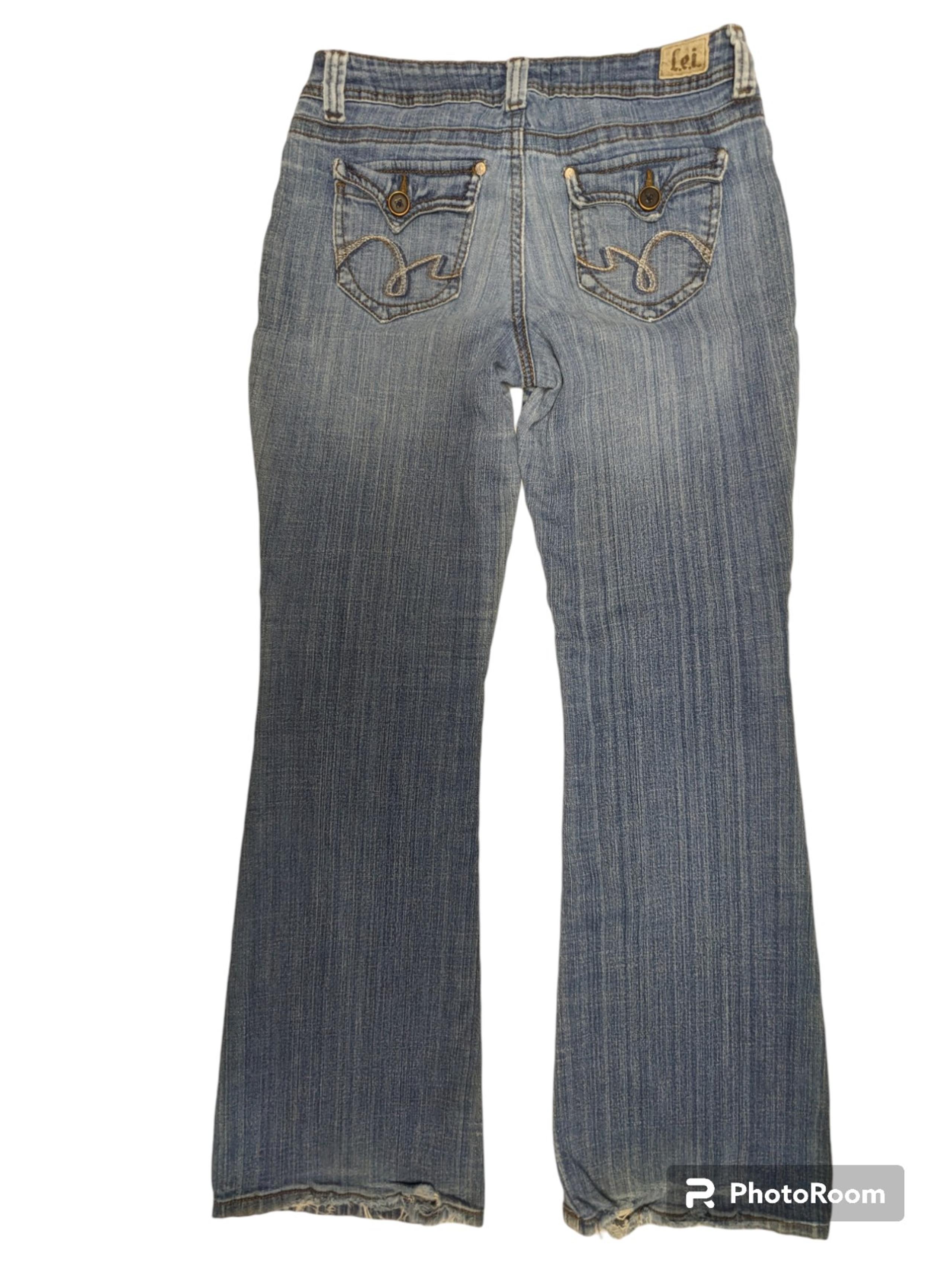 l.e.i. women's Denim Jeans vintage size 11 flare long low rise U-1 - l.e.i.