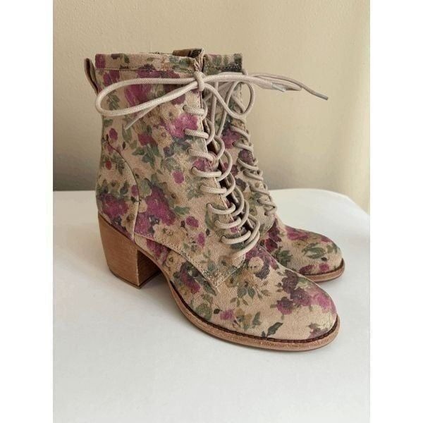 Patricia Nash Sicily Antique Rose Print Faux Suede Booties Women's Size 7M