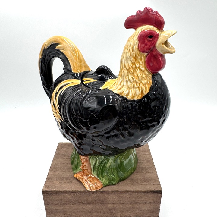 vintage hand painted Otagiri rooster teapot Black tan