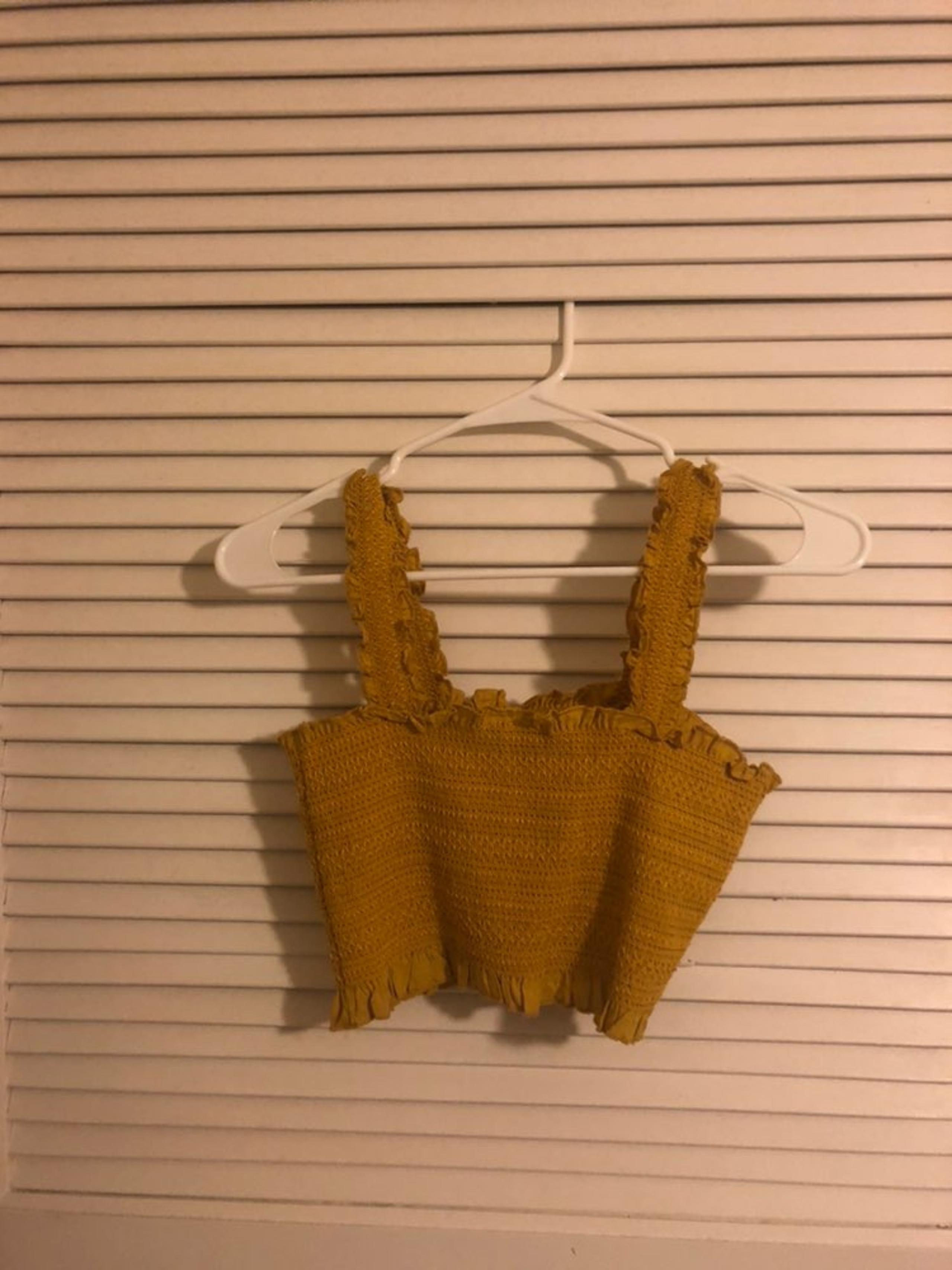 Kendall & Kylie Crop Tank Top Small