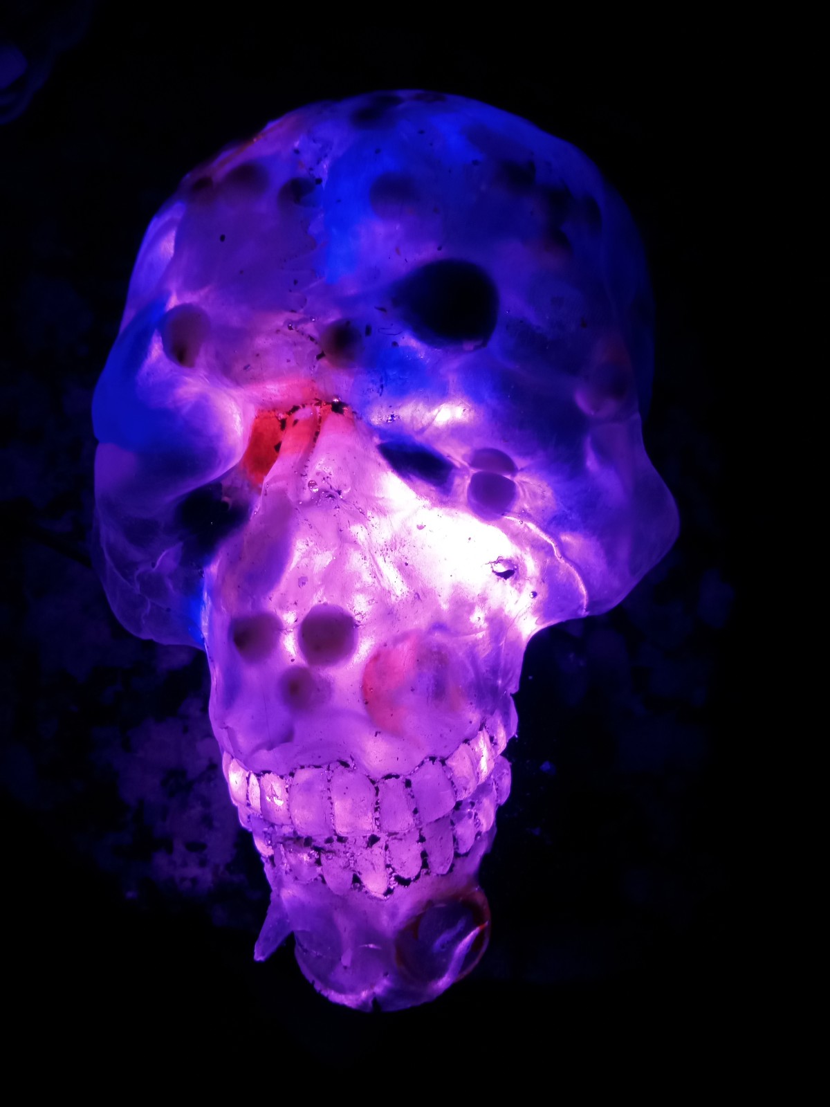 Resin light up skull