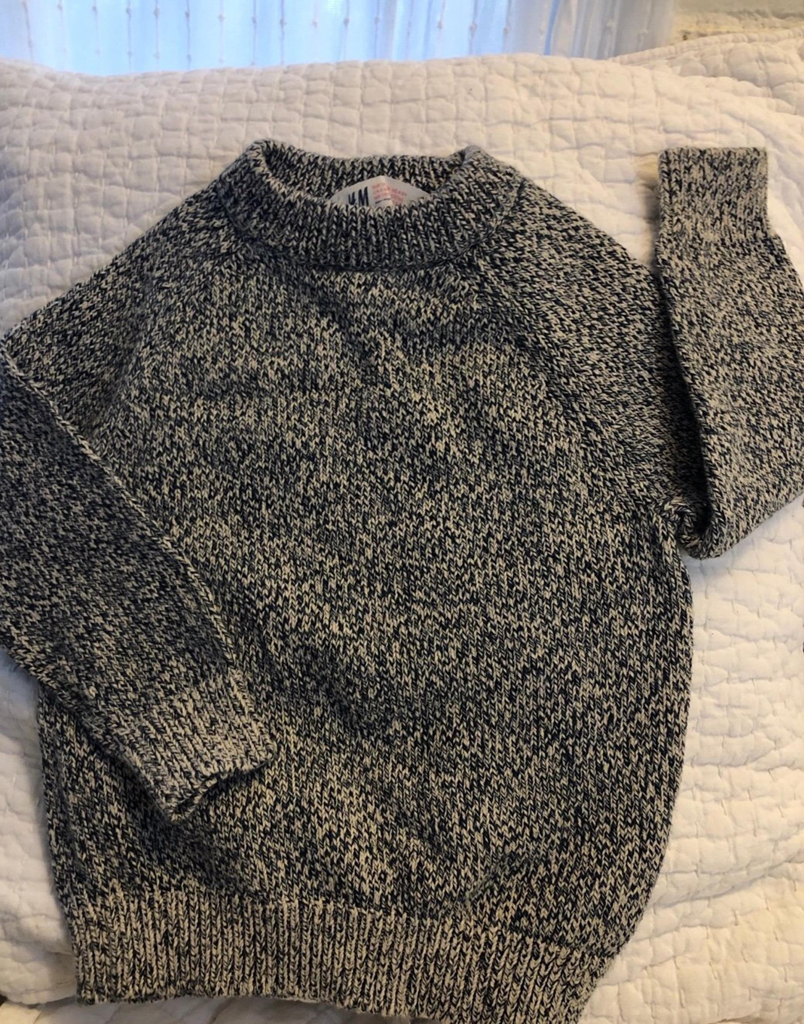 H&M Cotton Knit Crew Neck Gray & Blue Heathered Sweater Boy’s Size 4-6 NICE!