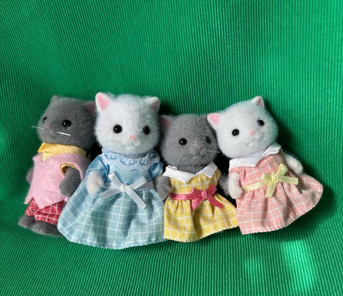 Calico Critters Persian Cat family lot