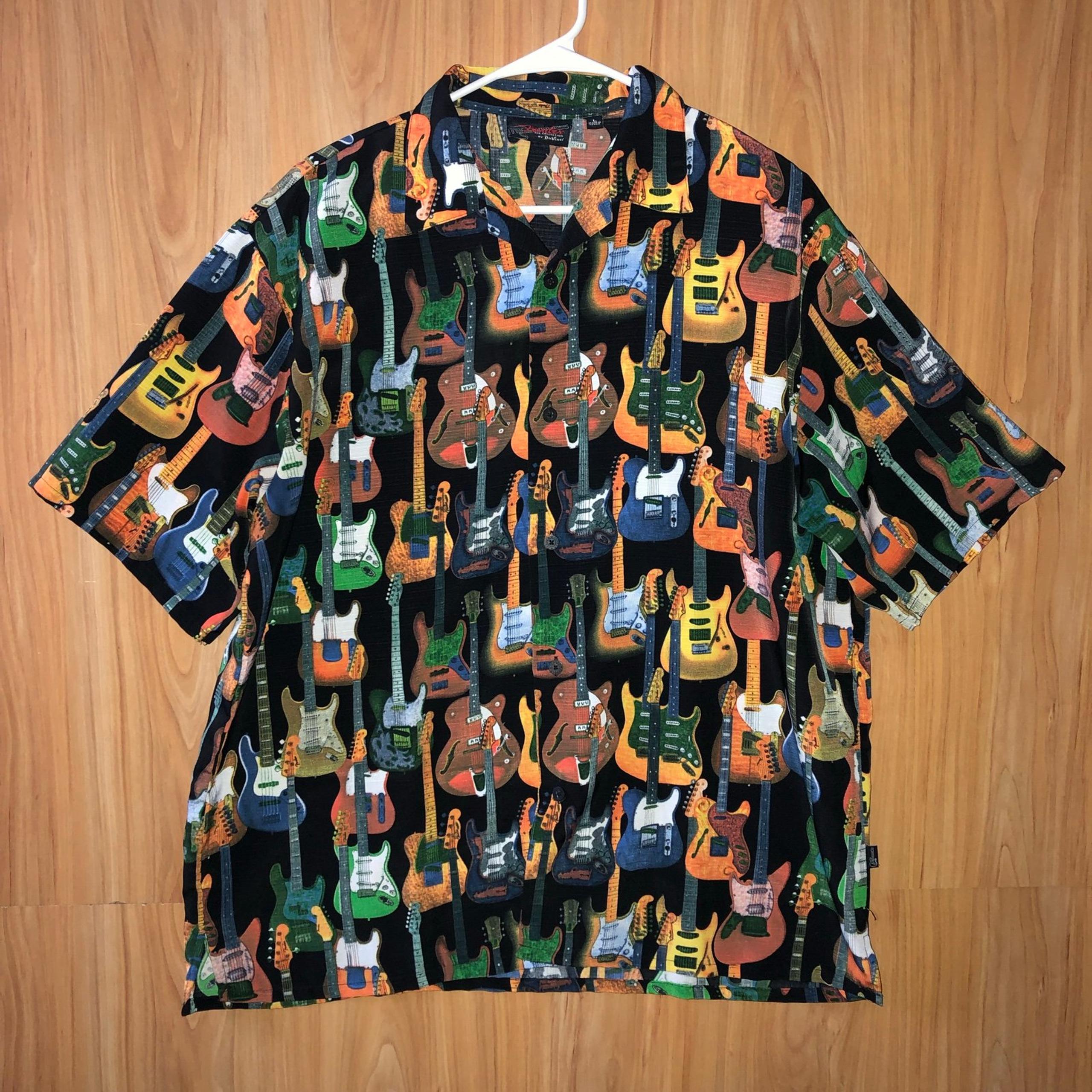 Fender - The Collection - By DaVinci - Large Button Down Collared Guitars Shirt