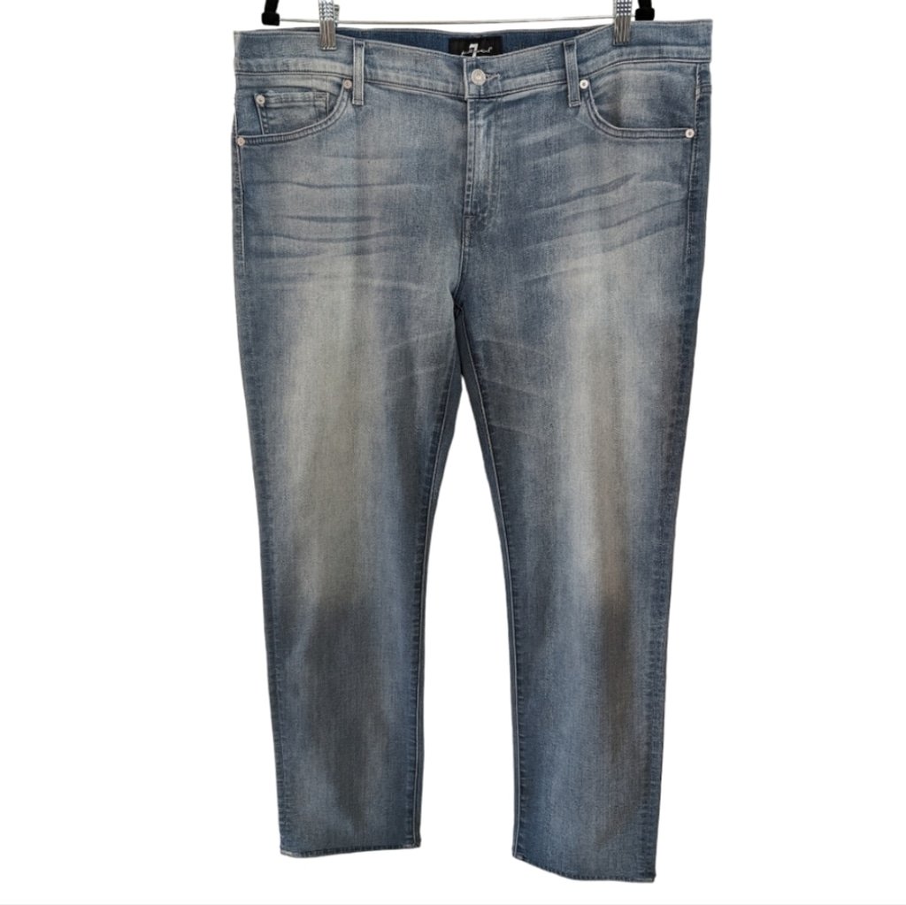 7 for all Mankind Slimmy Light Wash Jeans 40 waist GUC