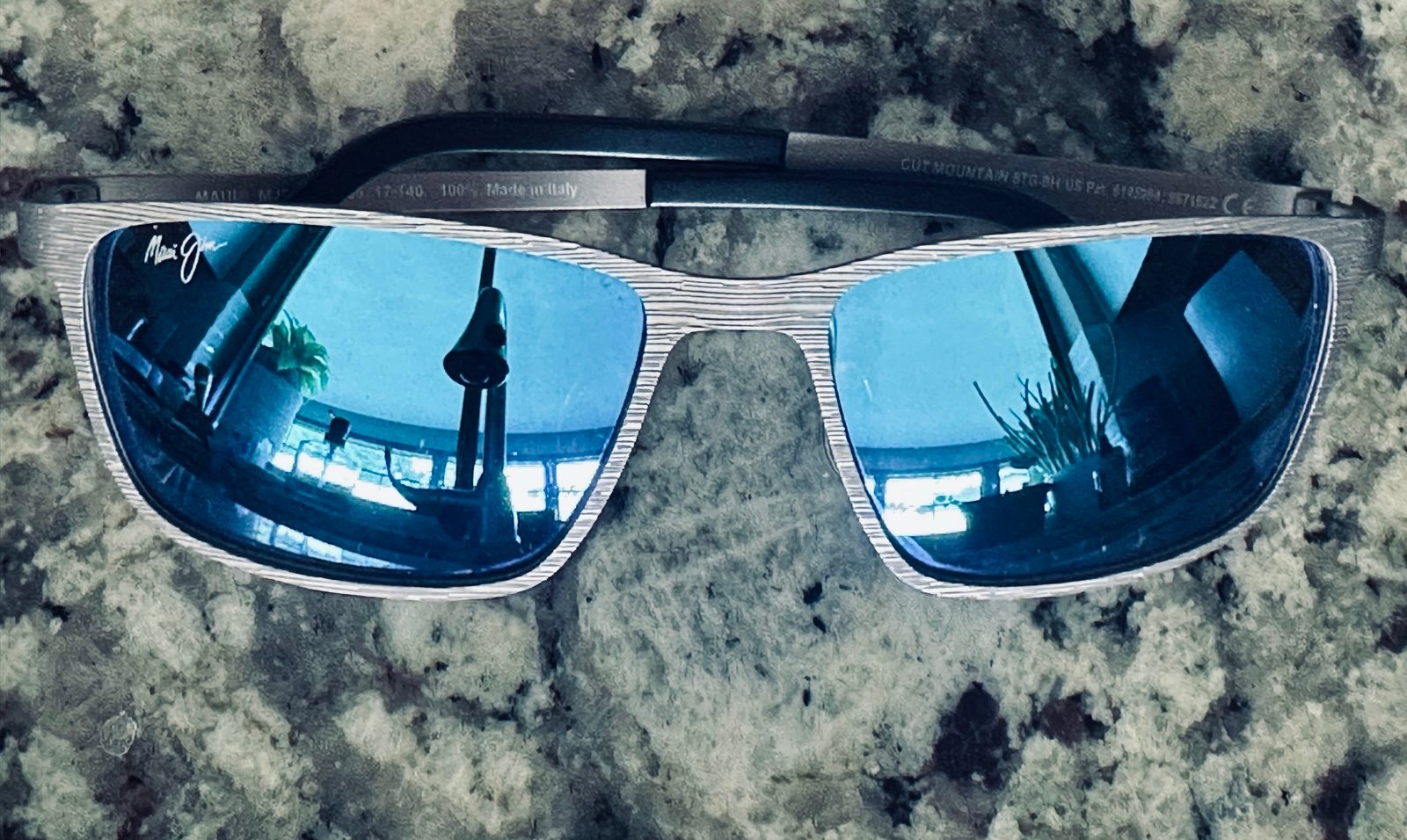 Maui Jim Cut Mountain MJ 532-14 Rectangle Gunmetal Sunglasses Blue Polarized