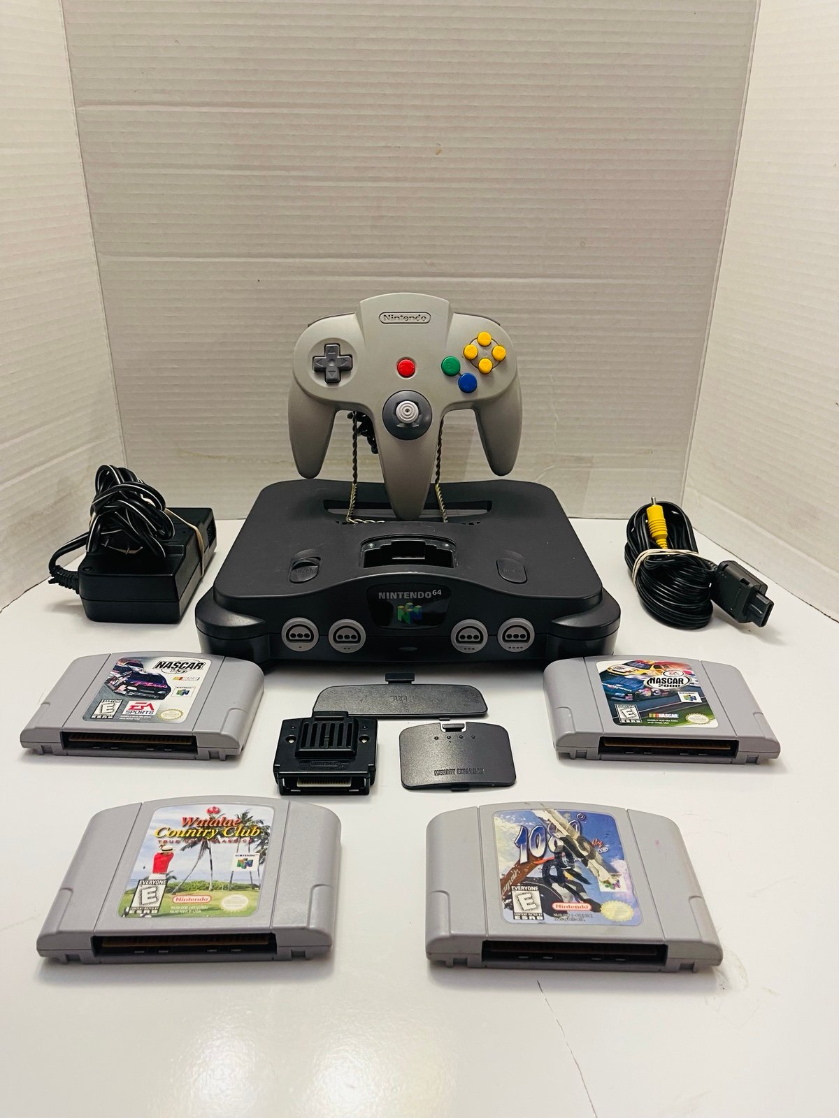 Nice N64 with 4 Games Bundle Teste !!!