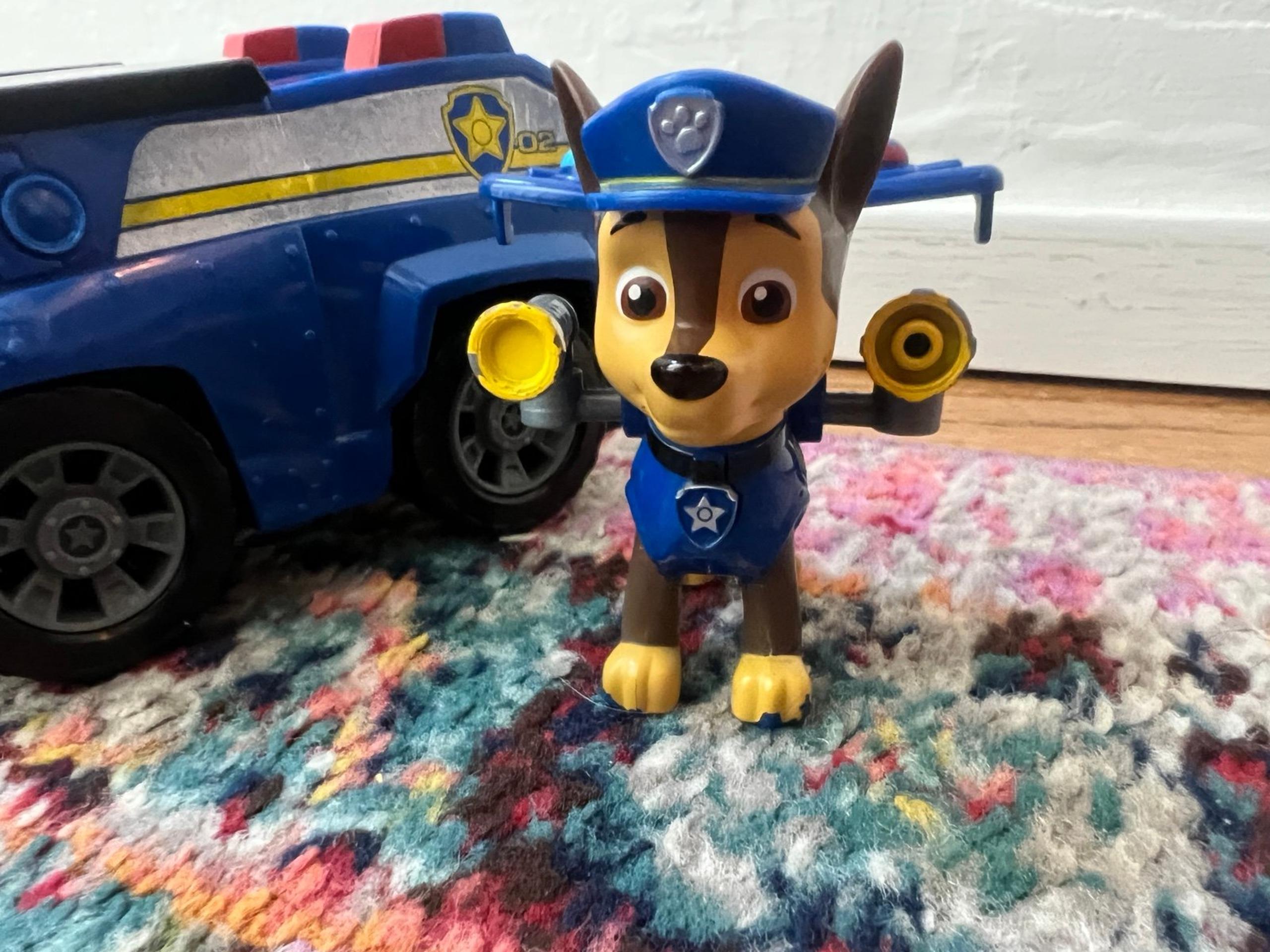 Paw Patrol Chase Action Pack Pup & Police Cruiser