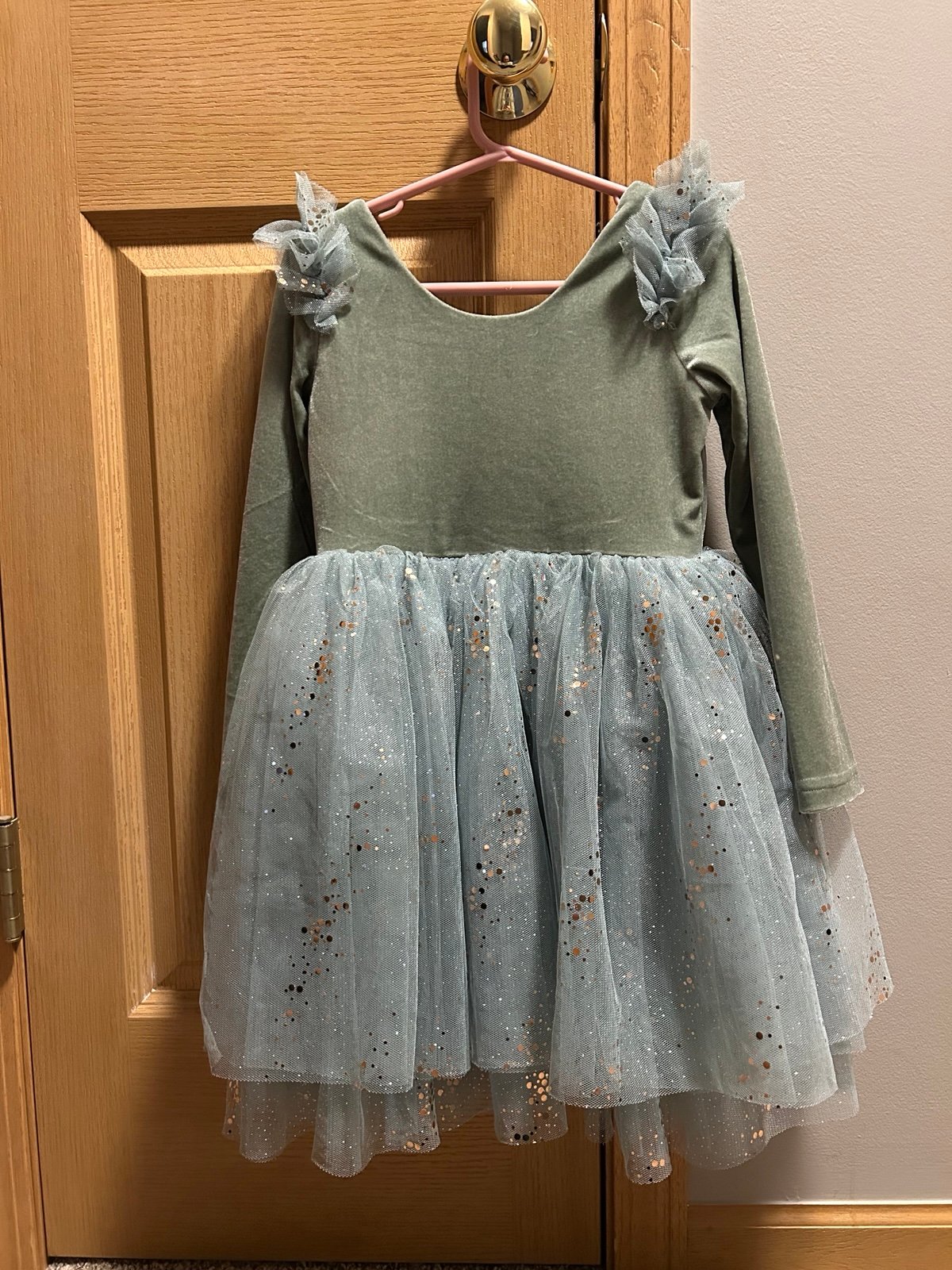 Elestory sage dress 6/7