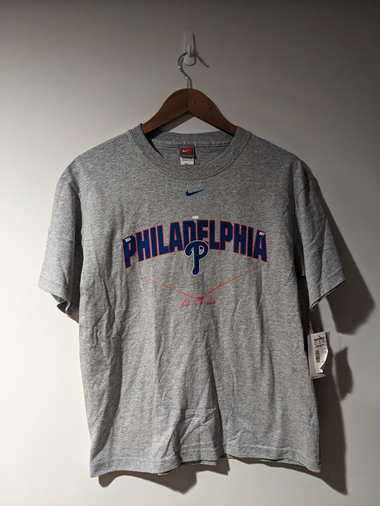 Vintage 2007 Phillies Nike Center Swoosh MLB Baseball Gray Youth X-Large T-Shirt