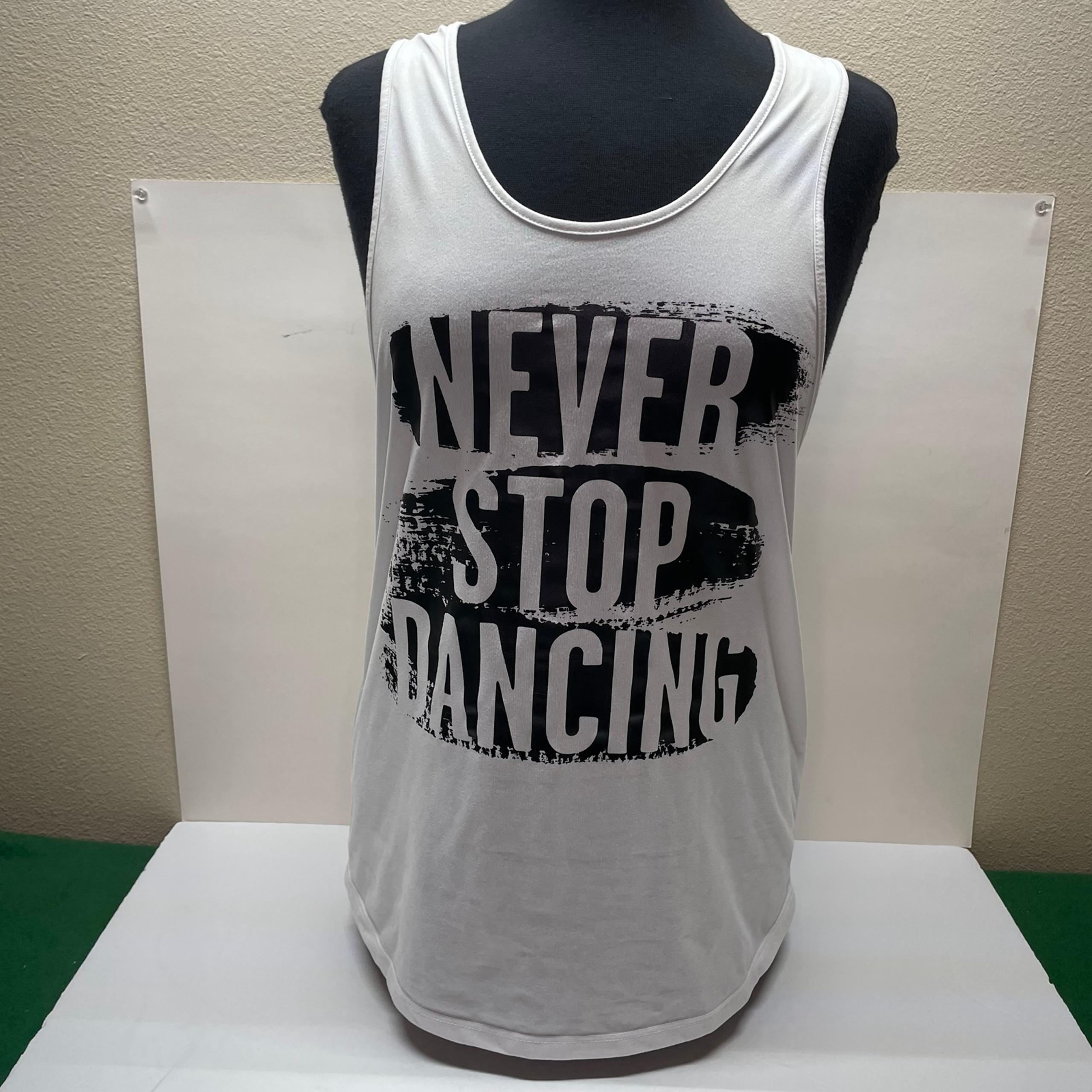 Zumba women’s athletic tank top size small - white & black never stop dancing