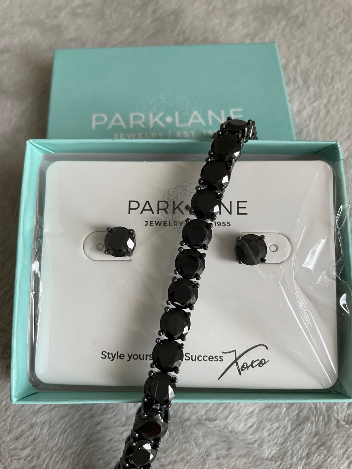 New Park Lane Bracelet / Earring Set - Jet Black - Free Shipping