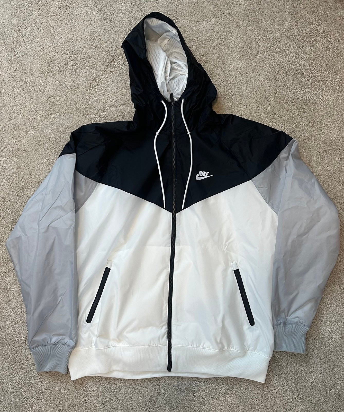 Nike Sportswear Windrunner Jacket - Brand New w/tags - Large