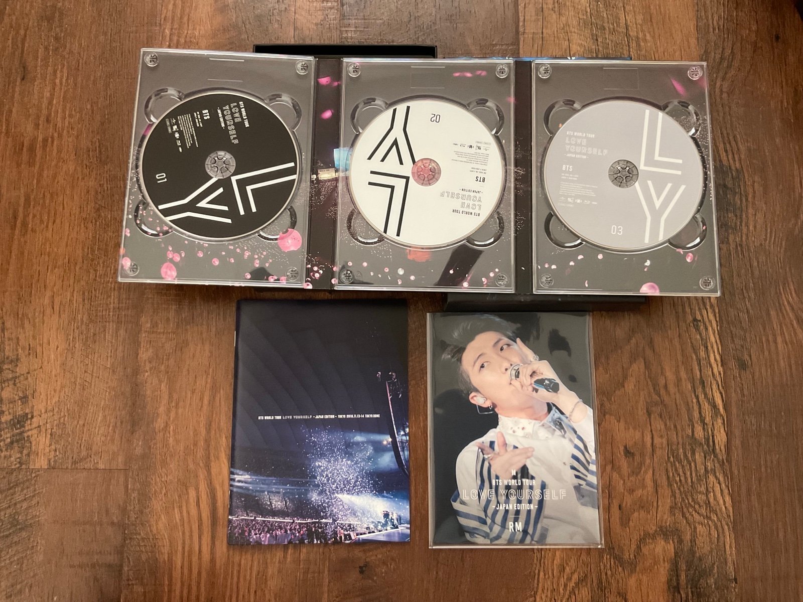 BTS Love Yourself Japan Bluray with 7 Postcards
