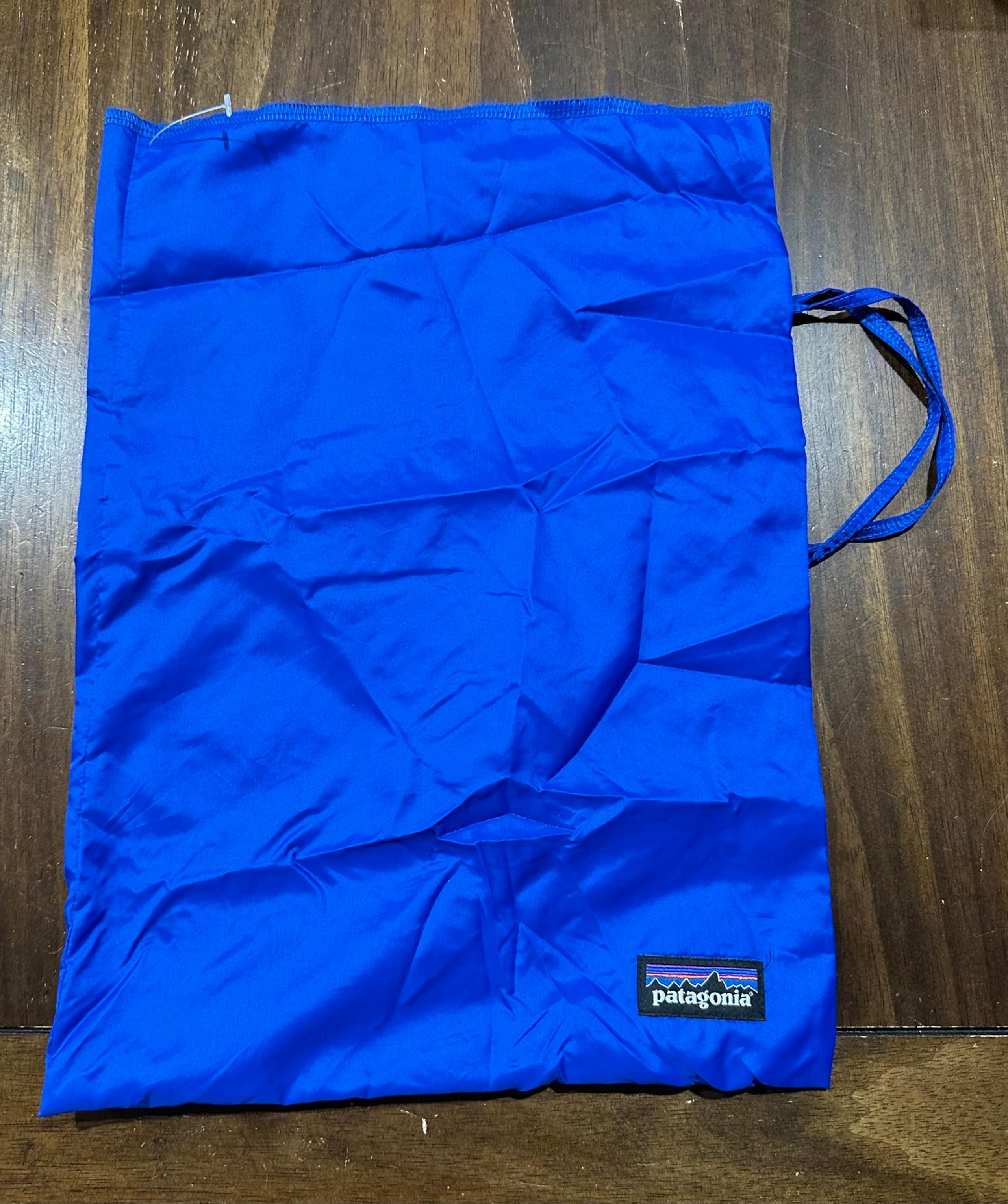 Patagonia Drawstring Bag 14.5 X 11

It’s great to use it for packing when travel