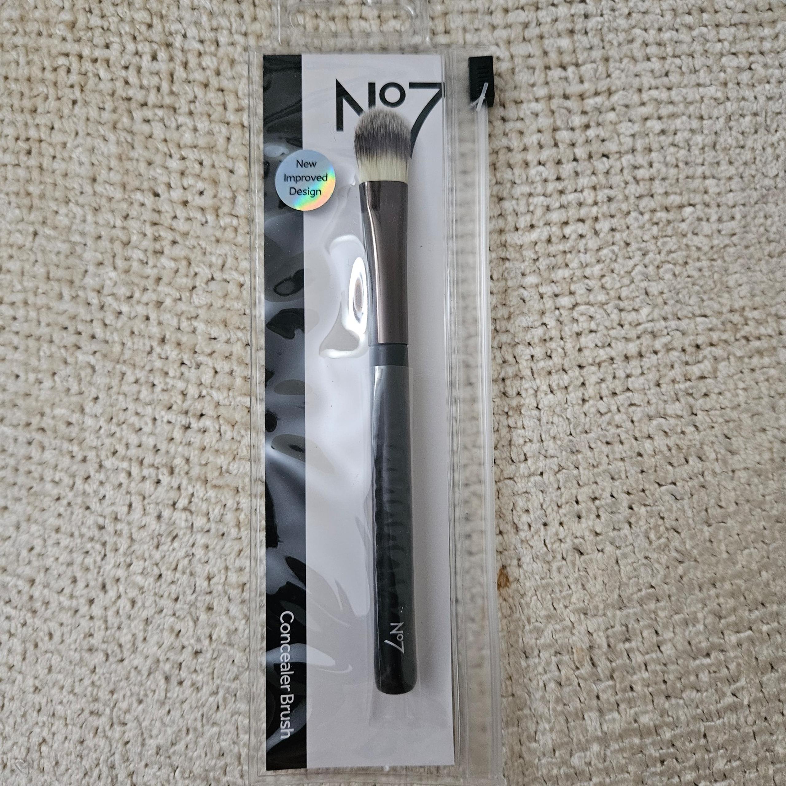 No7 Concealer Brush
