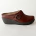 Easy Spirit Sejig Leather Clogs Wedge Mules Brown Metal Buckle Center Seam 9M