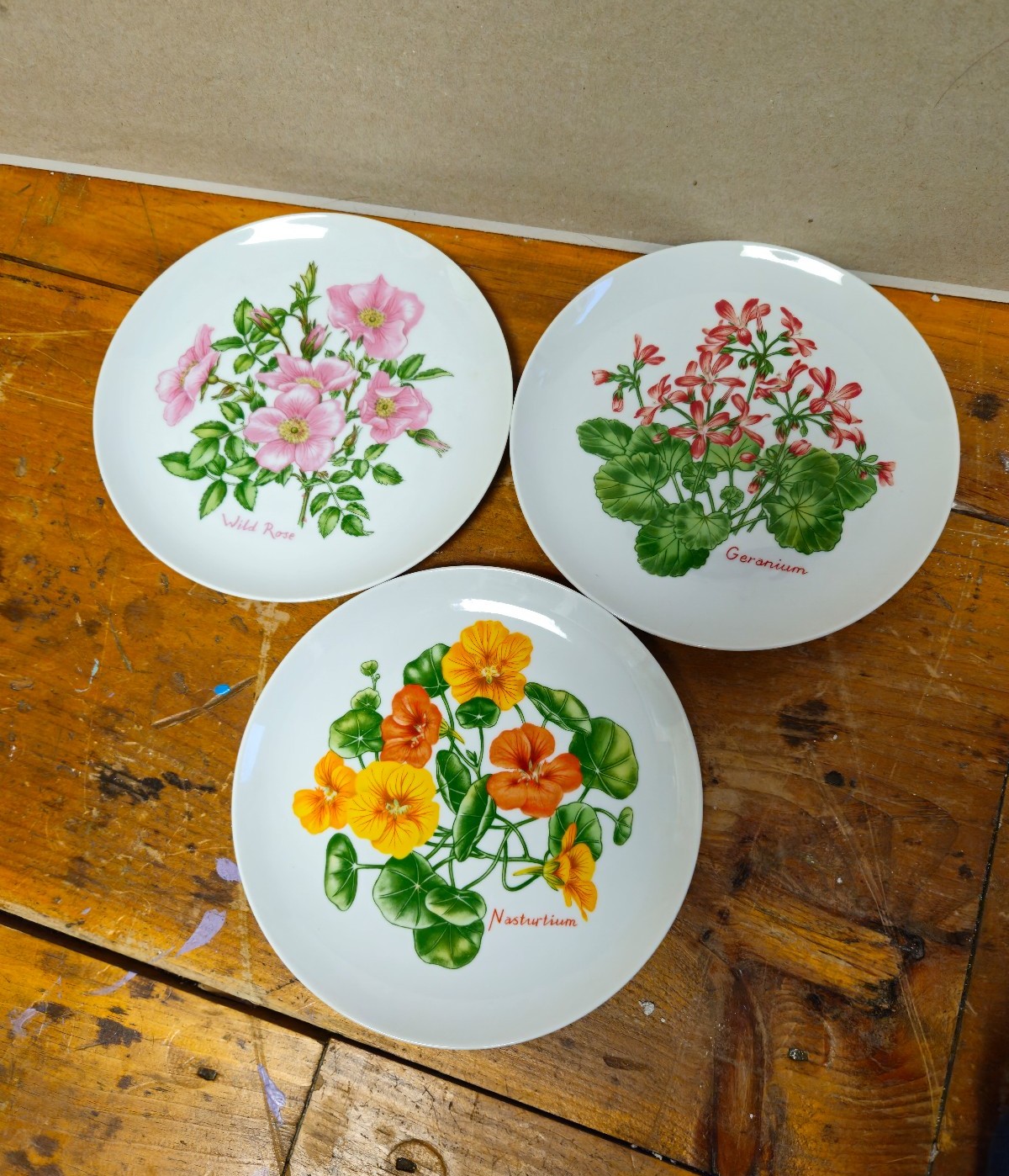 3 Vintage Lillian Vernon Flower Ceramic Plates Geranium Wild Rose Nasturtium 8