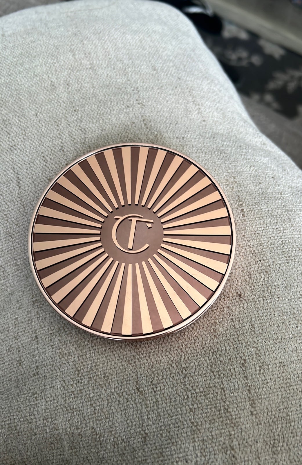 Charlotte Tilbury bronzer medium 2